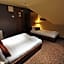 The Commercial Hotel