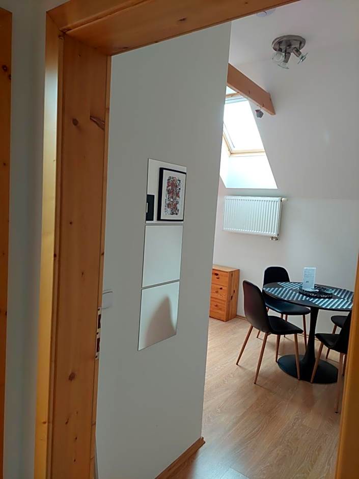 Dvoupokojový apartmán s kuchyňským koutem