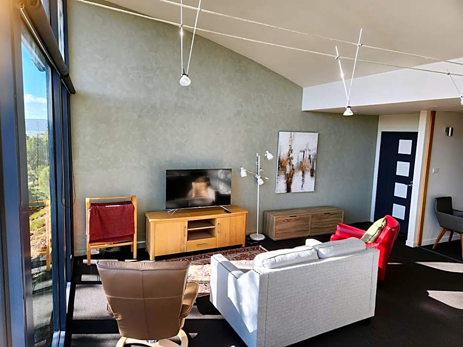 Tamar Ridge Winery Apartments