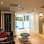 24 Inn at BTS Phrom Phong