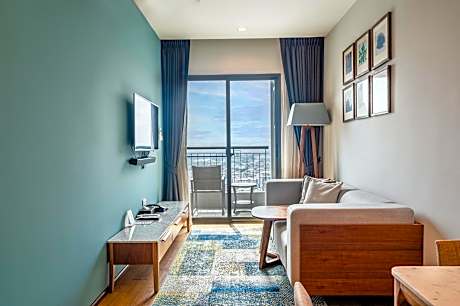 One-Bedroom Deluxe Apartment