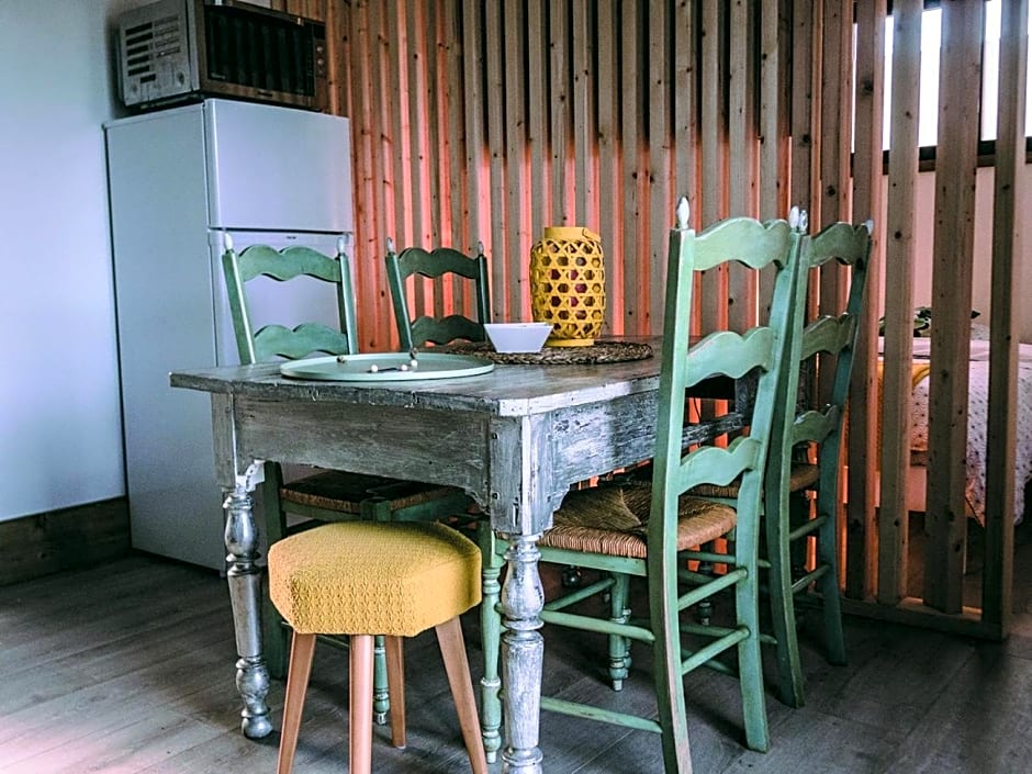 La Belle Landaise 1809 studio 4 couchages