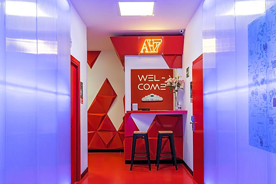 Art Seven Hostel Capsules