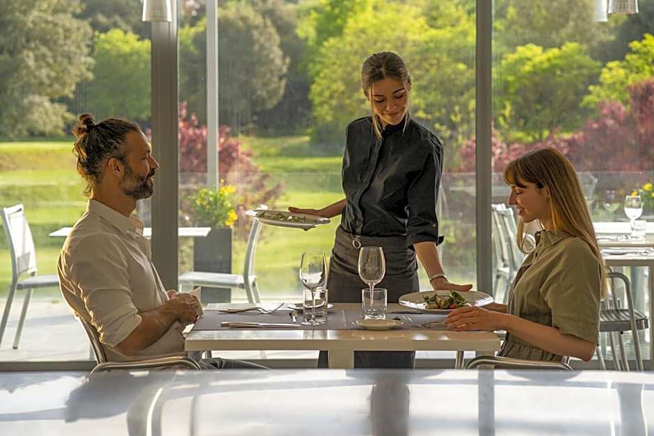 Hotel Món Sant Benet