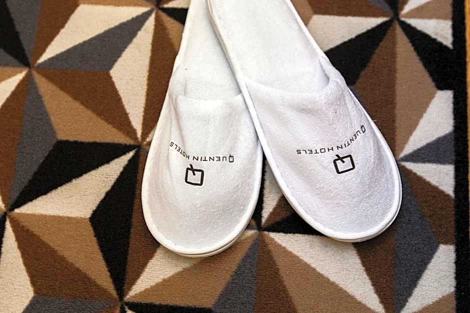 Quentin Golden Bear Hotel