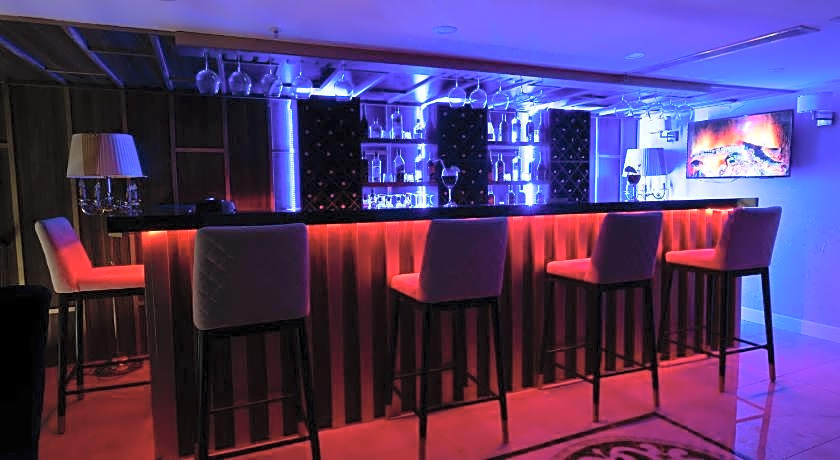 leslion luxury hotel