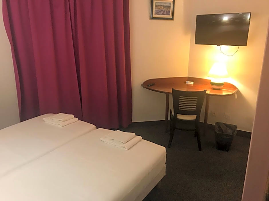 Hotel Couleurs Sud