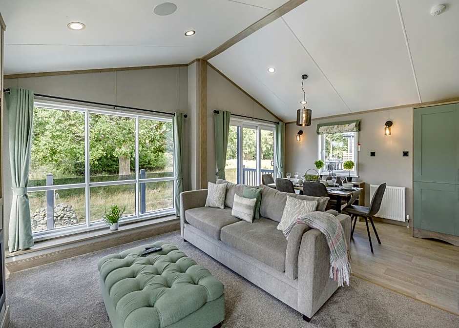 Woodhall Country Park Lodges