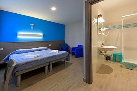 Deluxe Double or Twin Room with Garden View