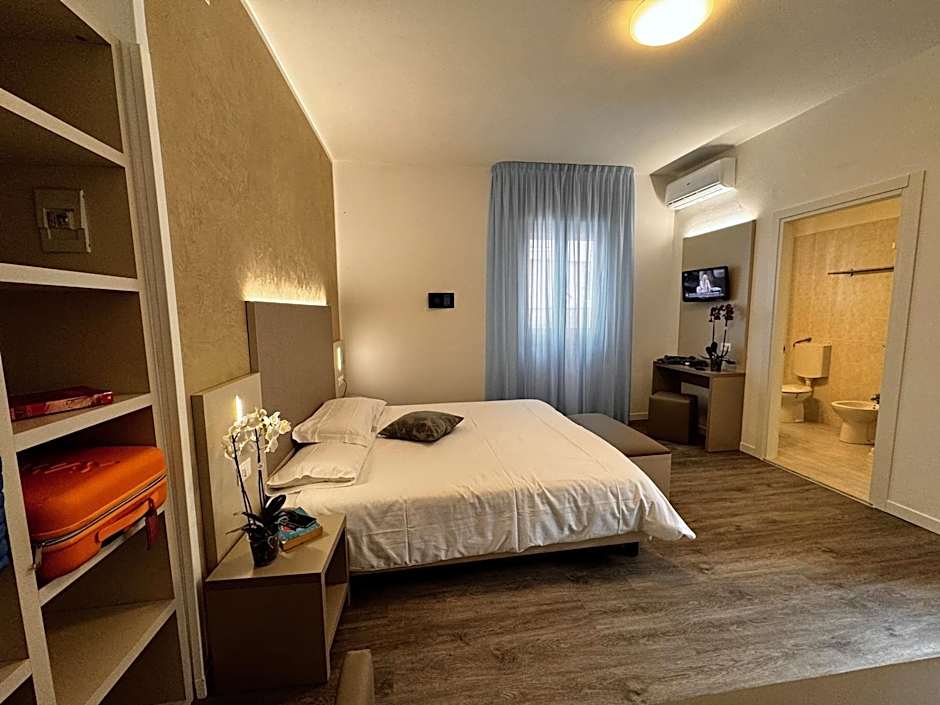 Hotel Etna
