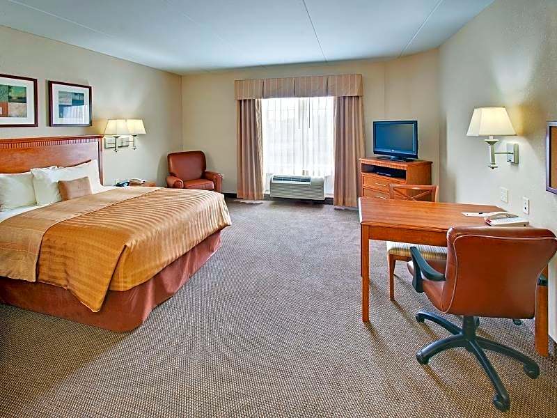 Candlewood Suites Omaha Airport