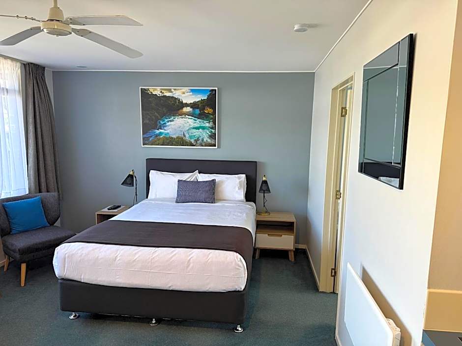 Academy Motor Inn