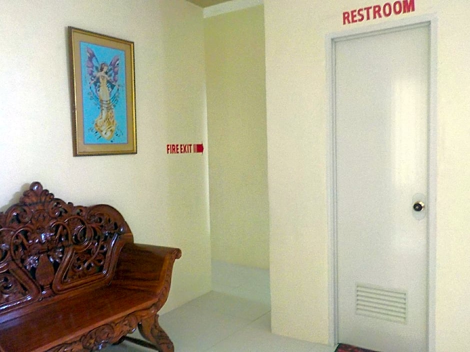 Aranas-Carillo Travellers Inn