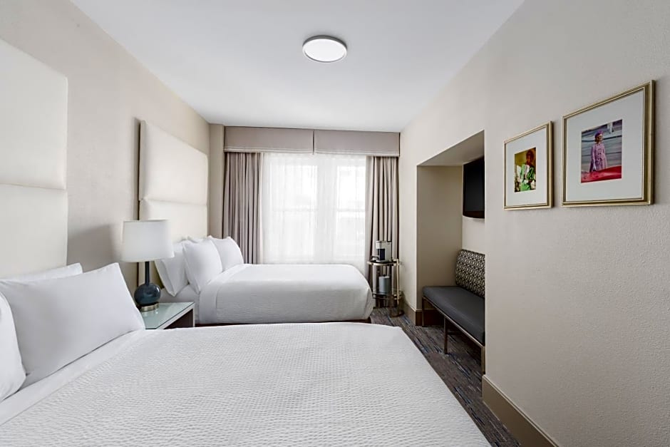 Holiday Inn Express Chicago - Magnificent Mile By IHG