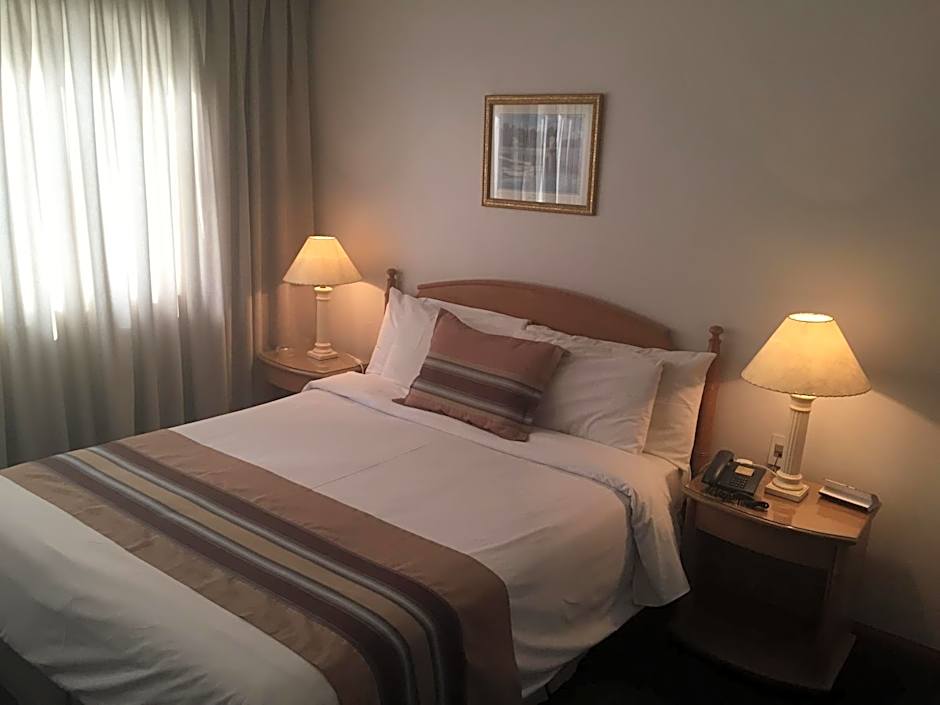 Crystal Palace Hotel