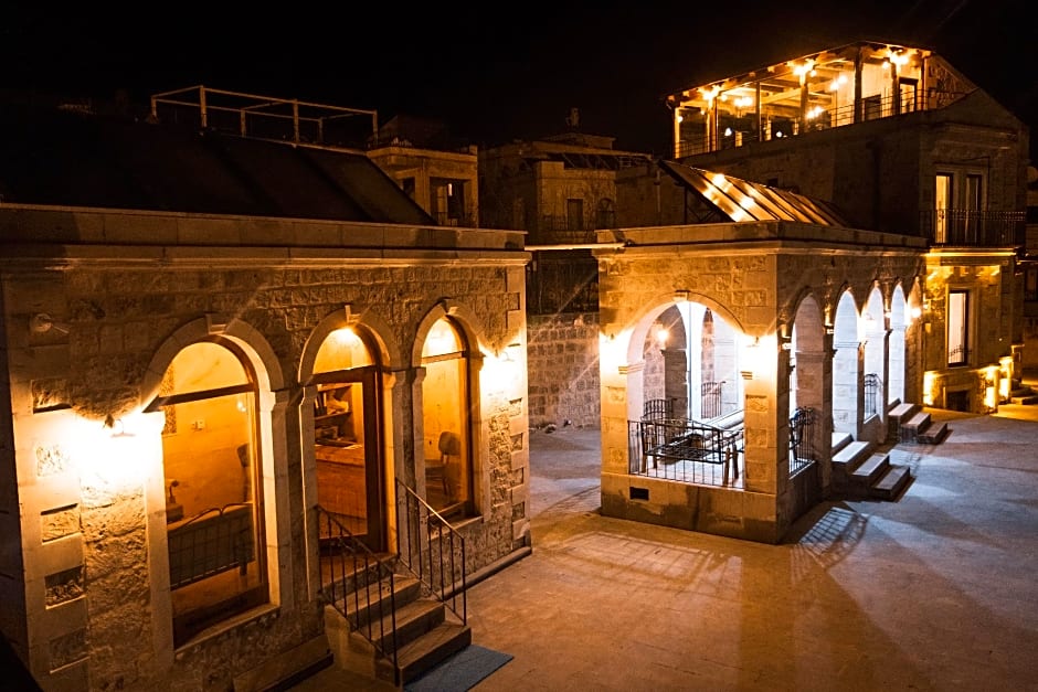 Sapphire Stone House