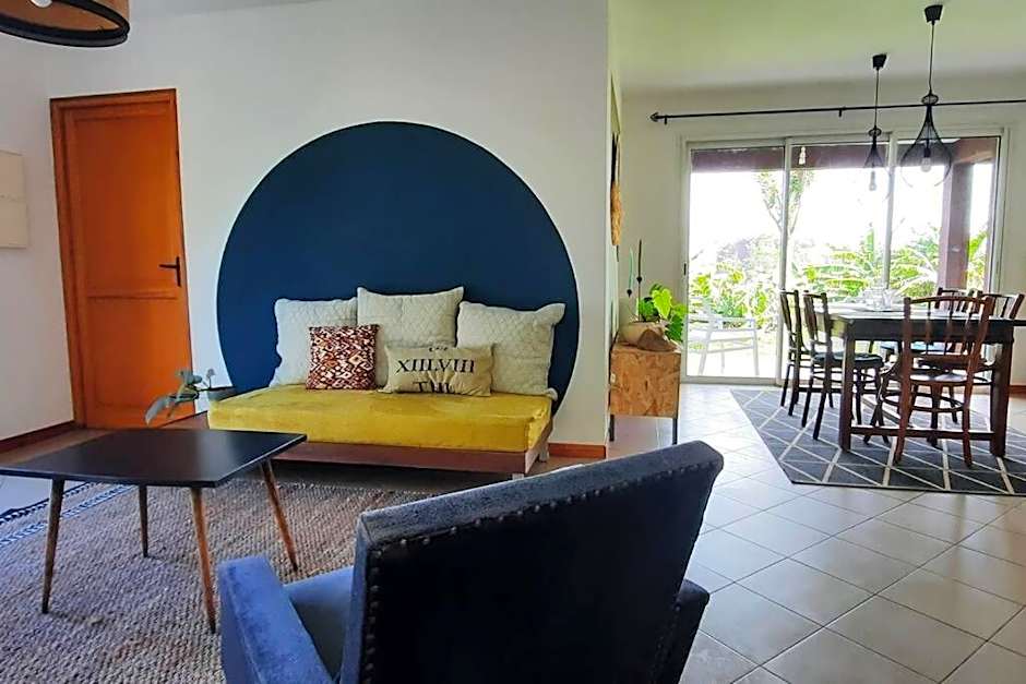 Le Tibouchina , gîte chaleureux à la ferme