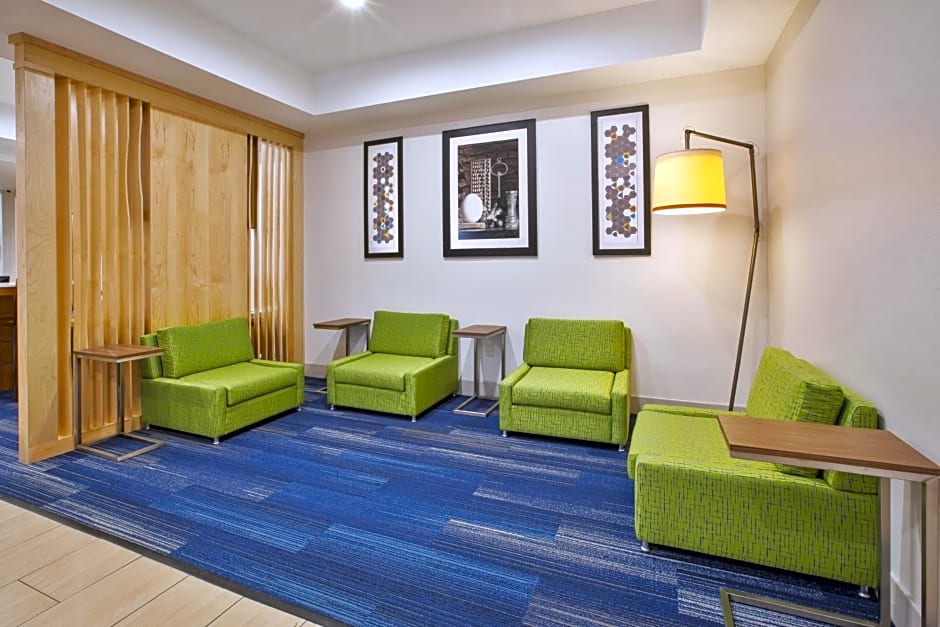 Holiday Inn Express Niles By IHG