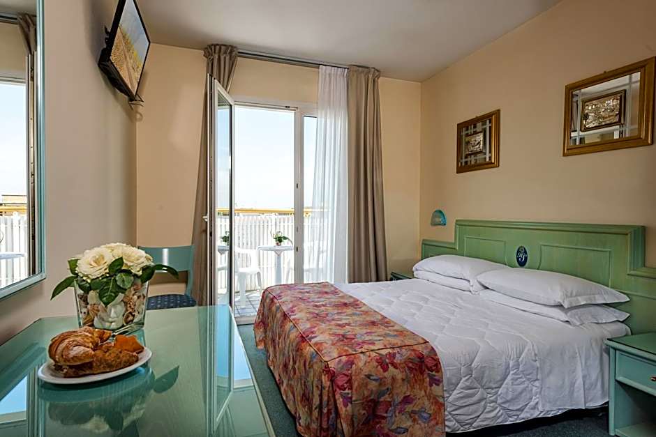 Salus Smart & Chic Hotel