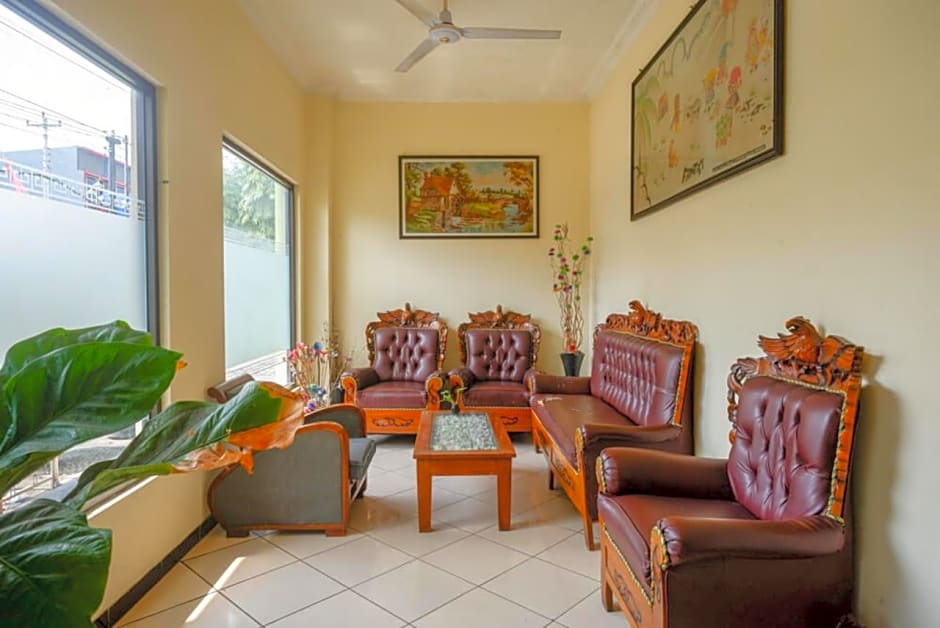 RedDoorz @ Hotel Sartika Yogyakarta