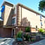 TownHouse Extended Stay Hotel Downtown