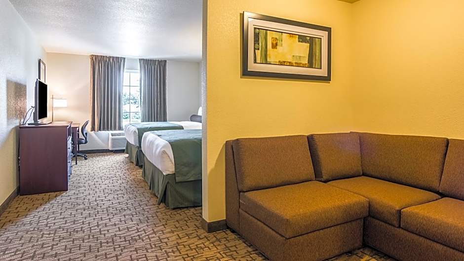 Cobblestone Hotel & Suites - Greenville