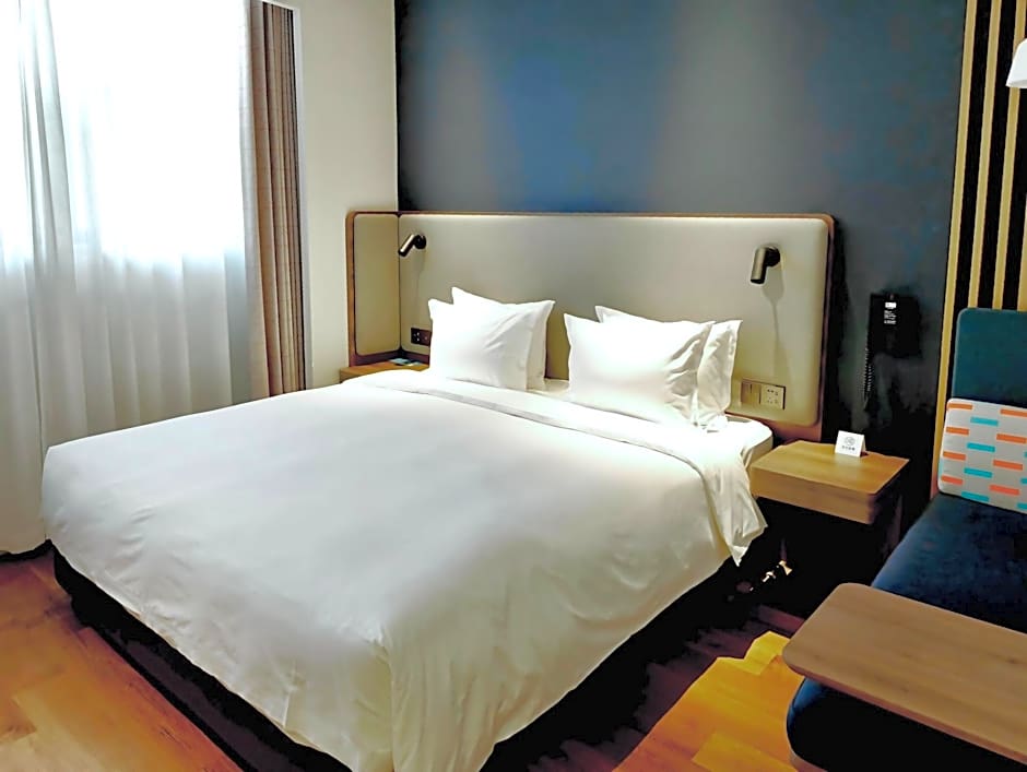Holiday Inn Express Xian Qujiang Center By IHG