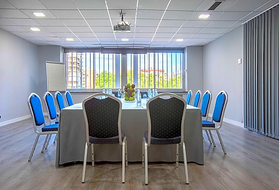 Hotel Chamartin The One