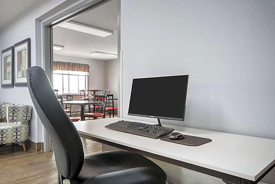 Baymont by Wyndham Marinette