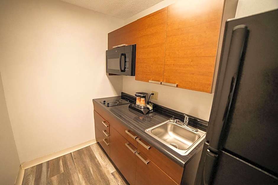 Quality Inn & Suites Watertown