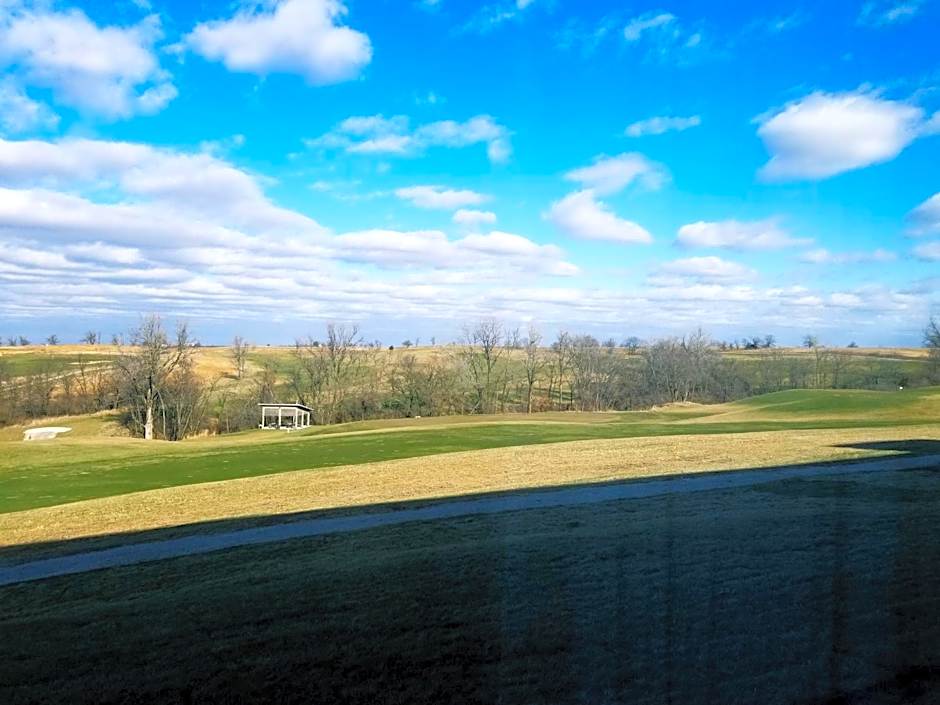 Cobblestone Inn & Suites - Maryville