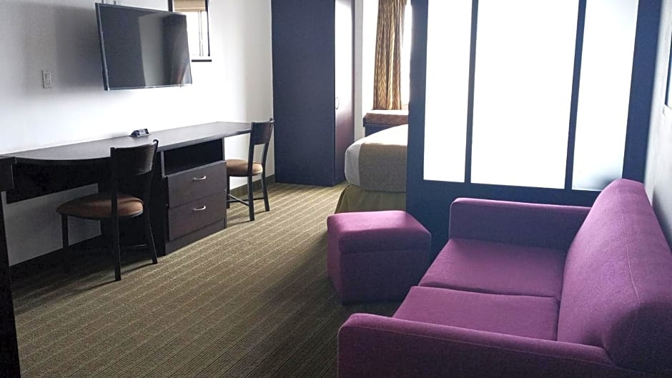 Microtel Inn & Suites By Wyndham Toluca
