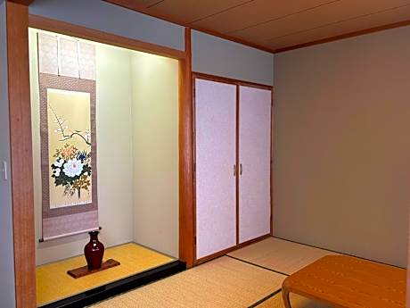 Room with Tatami Area