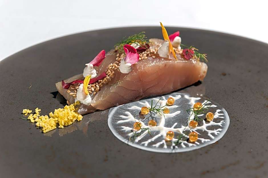 DAM boutique hotel & restaurant