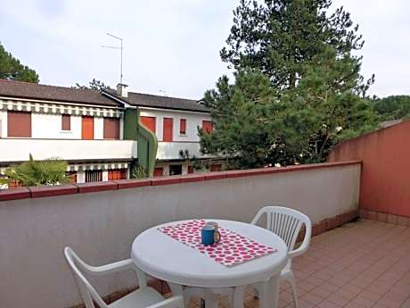 Cozy flat in residence with swimming pool-Beahost