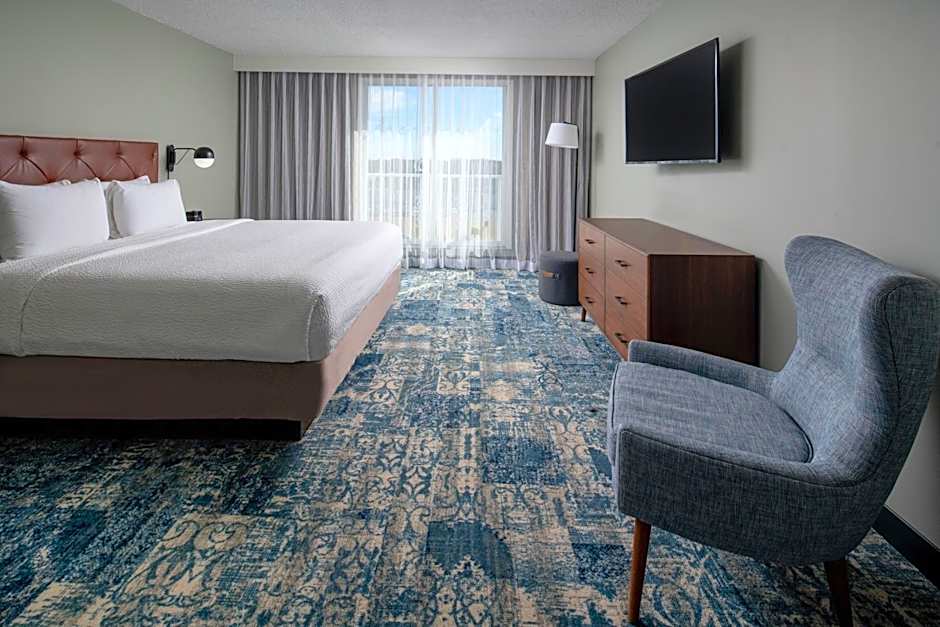 Four Points by Sheraton Suites Tampa Airport Westshore