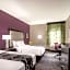 La Quinta Inn & Suites by Wyndham Clifton Park