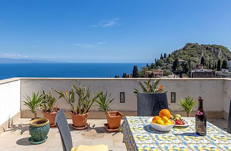 Tauromenion Guest House