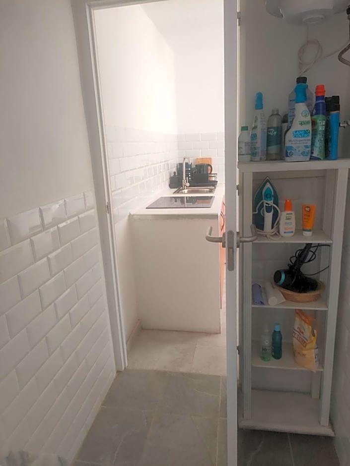 Alba 2 apartamento y Alba 3 habitación con baño