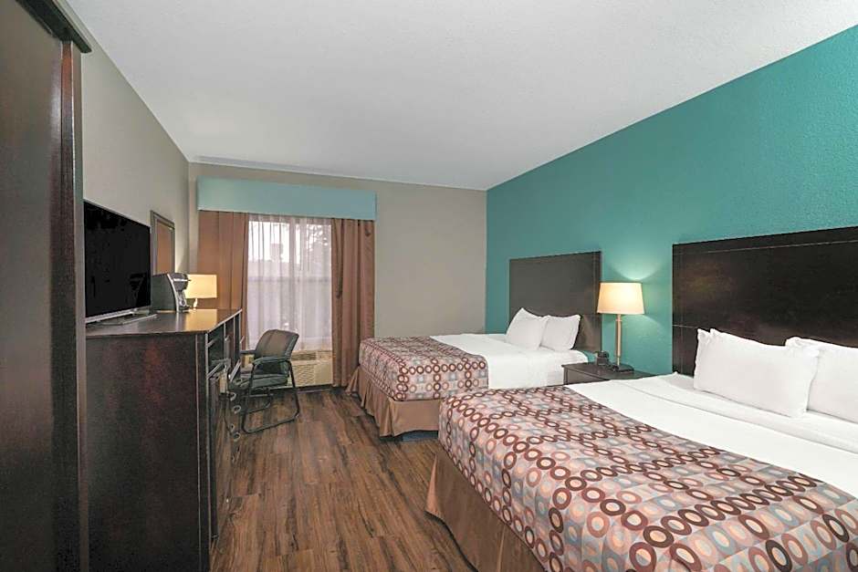 La Quinta Inn & Suites by Wyndham Knoxville East