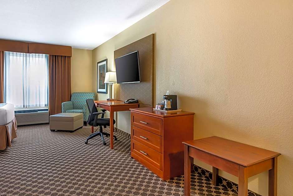 Best Western Strathmore Inn