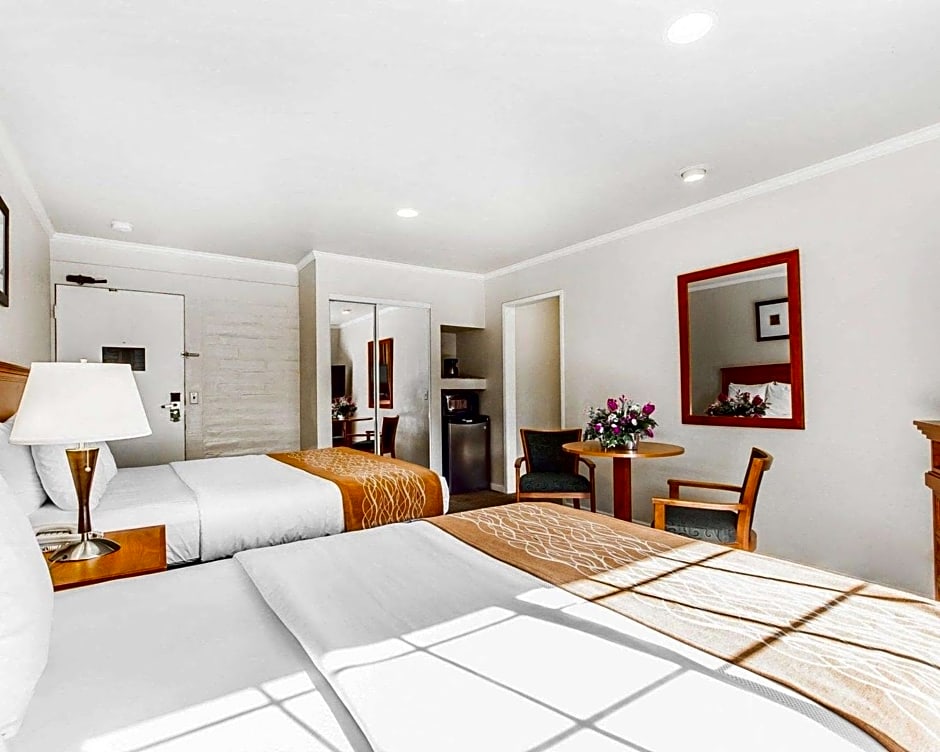 The Inn at 1252 Monterey
