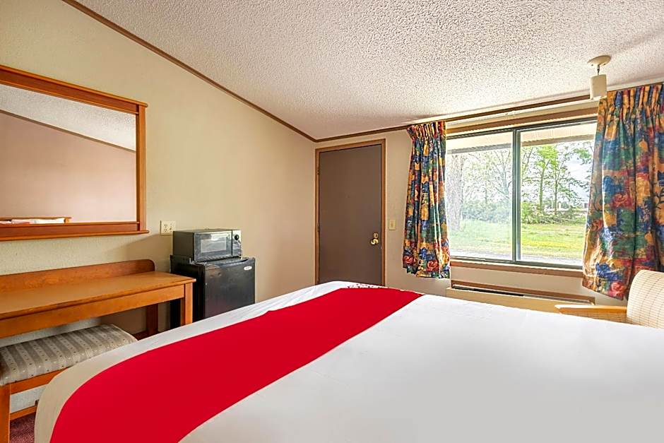 OYO Hotel Daleville AL Hwy 84