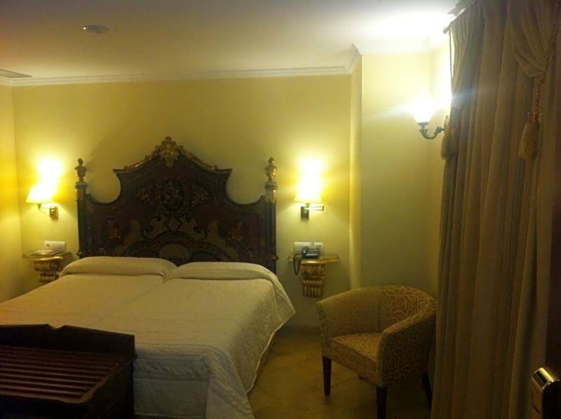 Adriano Boutique Sevilla