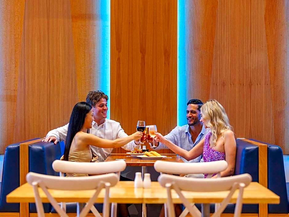 Pullman Reef Hotel Casino