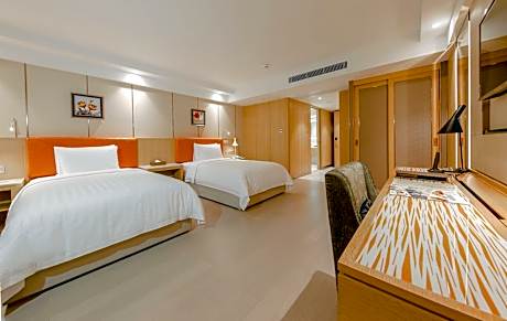 Deluxe Grand Room