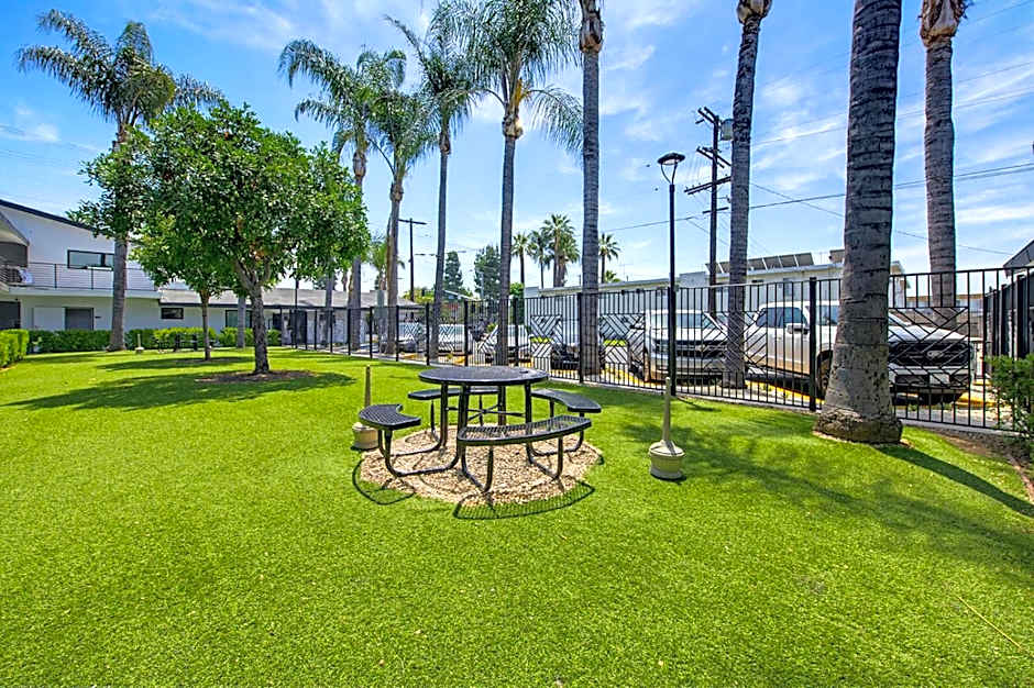 Hyland Inn Van Nuys