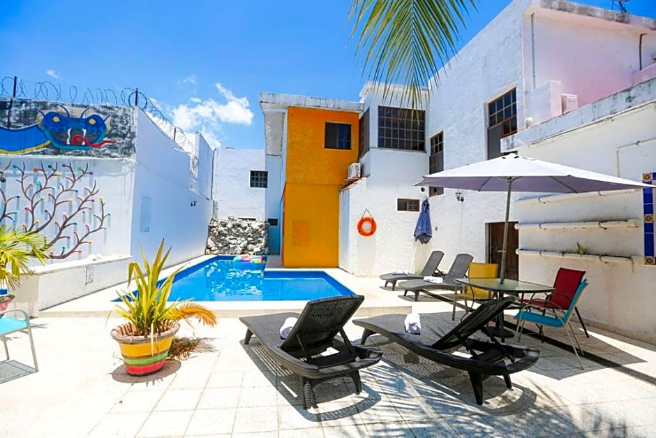 Íkaro Suites Colonial