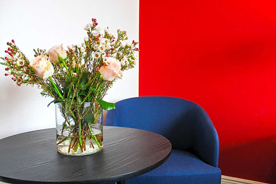 Good Morning + Berlin City East