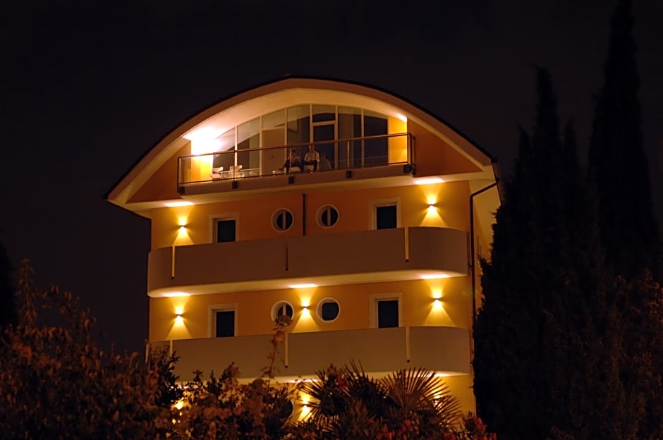 Hotel Alverì